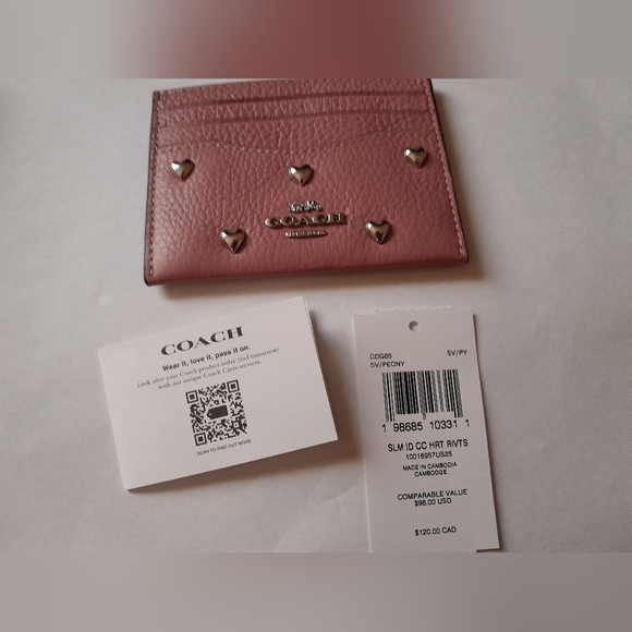 New Coach ID Card Case With Heart Rivets NWT 🩷 🩷 - Picture 4 of 10